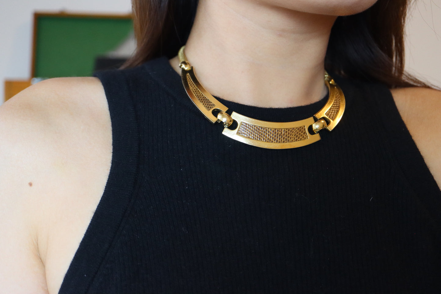 Vintage 1972 Henkel & Grossé Germany lizard leather gold-tone collar necklace