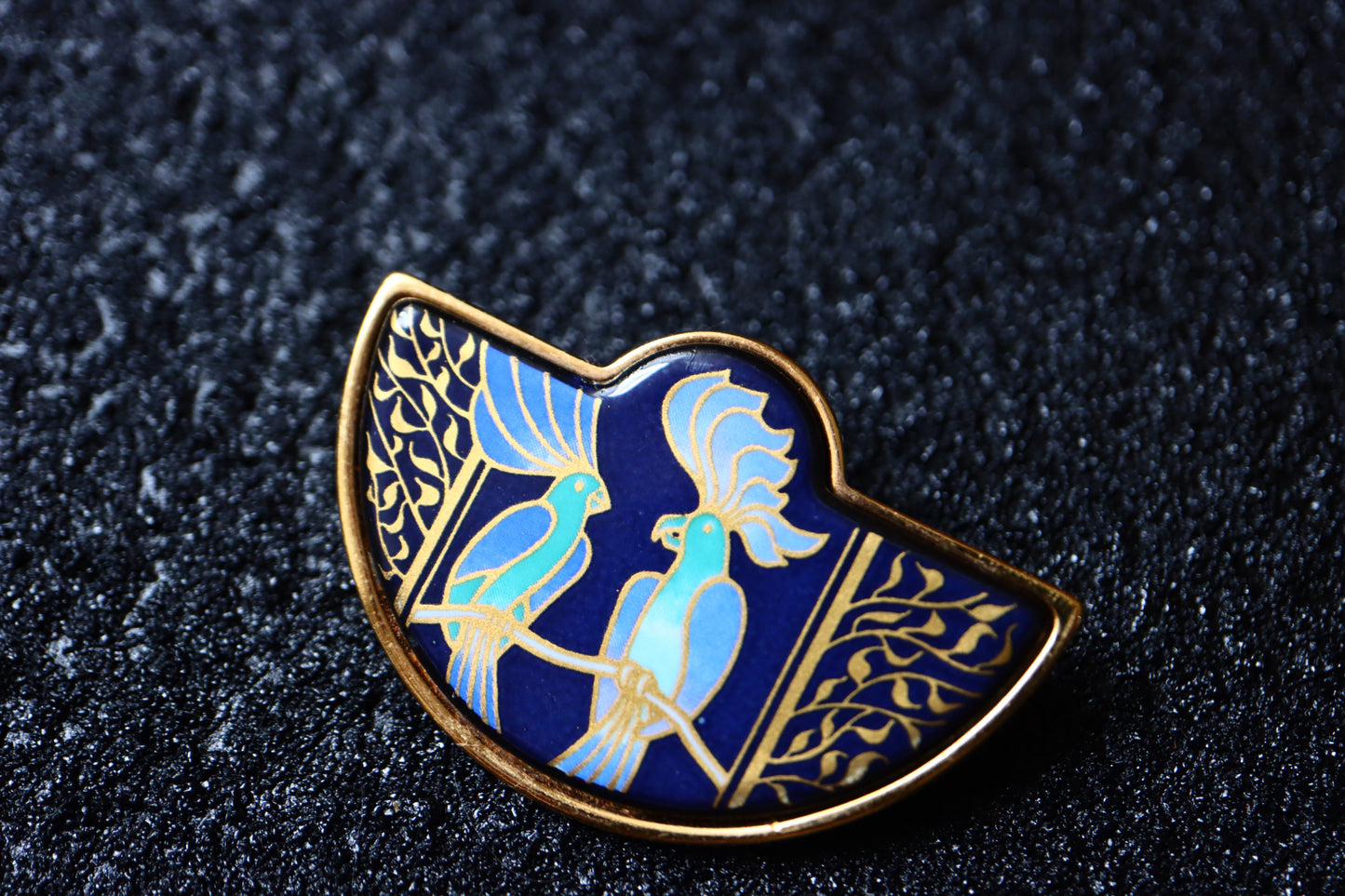 Vintage Michaela Frey Team love birds parrots enamel brooch