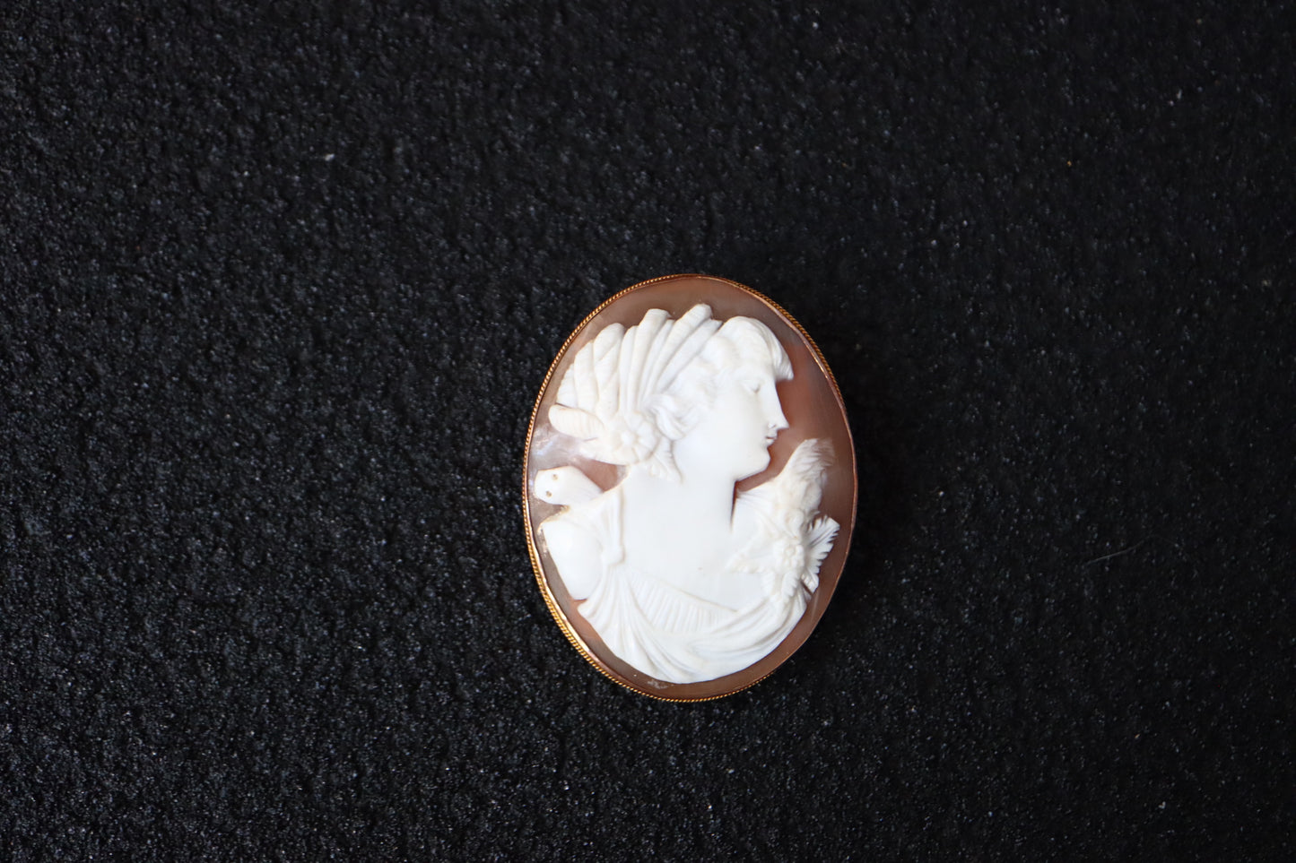 ANTIQUE Victorian Large 9K Gold Hand-Carved Shell Cameo Serpent Goddess Brooch