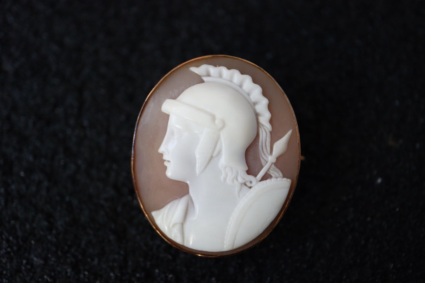 Antique 9K gold Greek goddess Athena hand carved shell Cameo Brooch