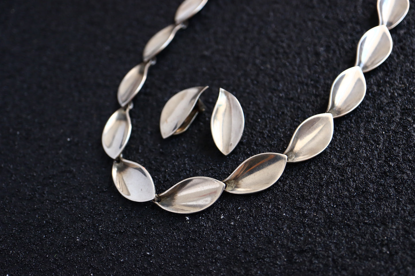 Vintage A&K Danmark Sterling Minimalism leaves earrings necklace Set