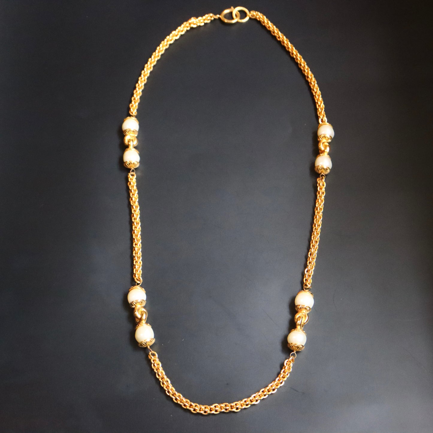 Vintage 1970s Chanel gold chain Pearls sautoir necklace