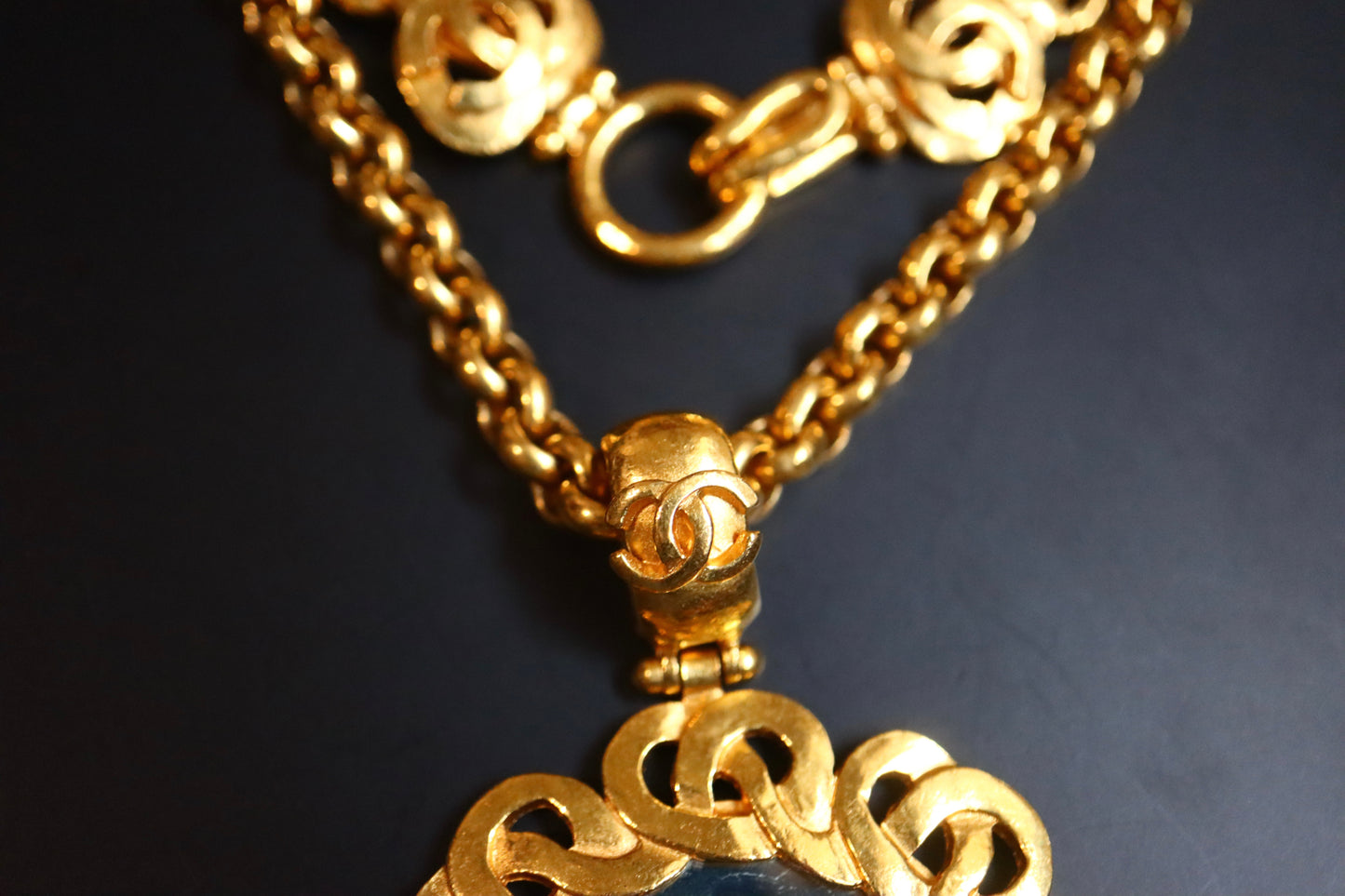 Vintage Chanel 1997 gold chain mirror long necklace