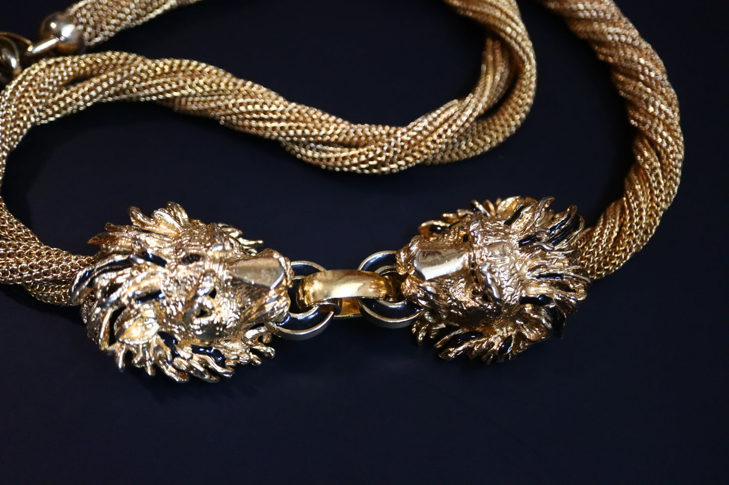 Vintage 1974 Henkel & Grossé lion convertible long necklace