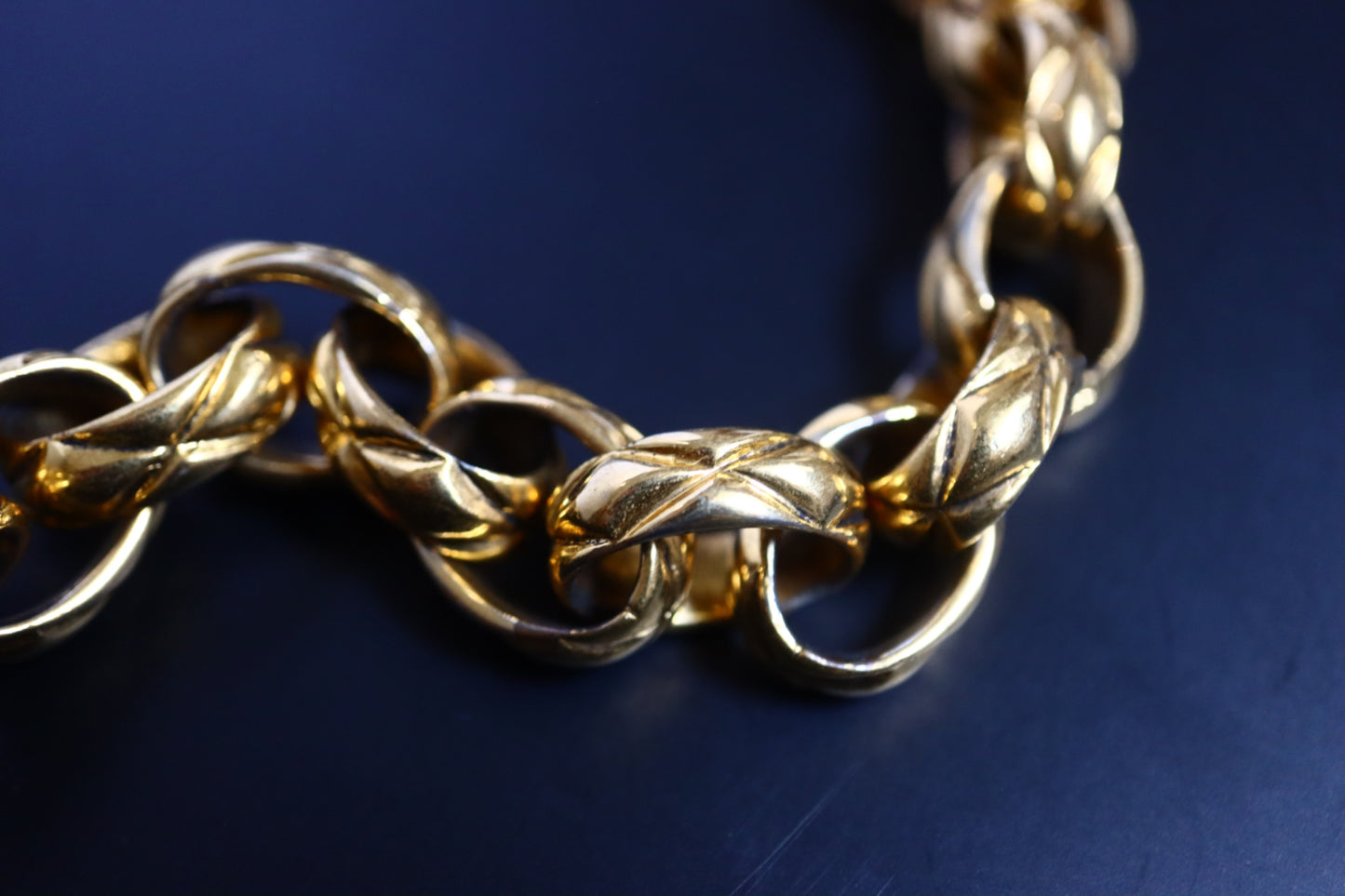 Vintage 1970s Chanel quilted gold tone chain bracelet