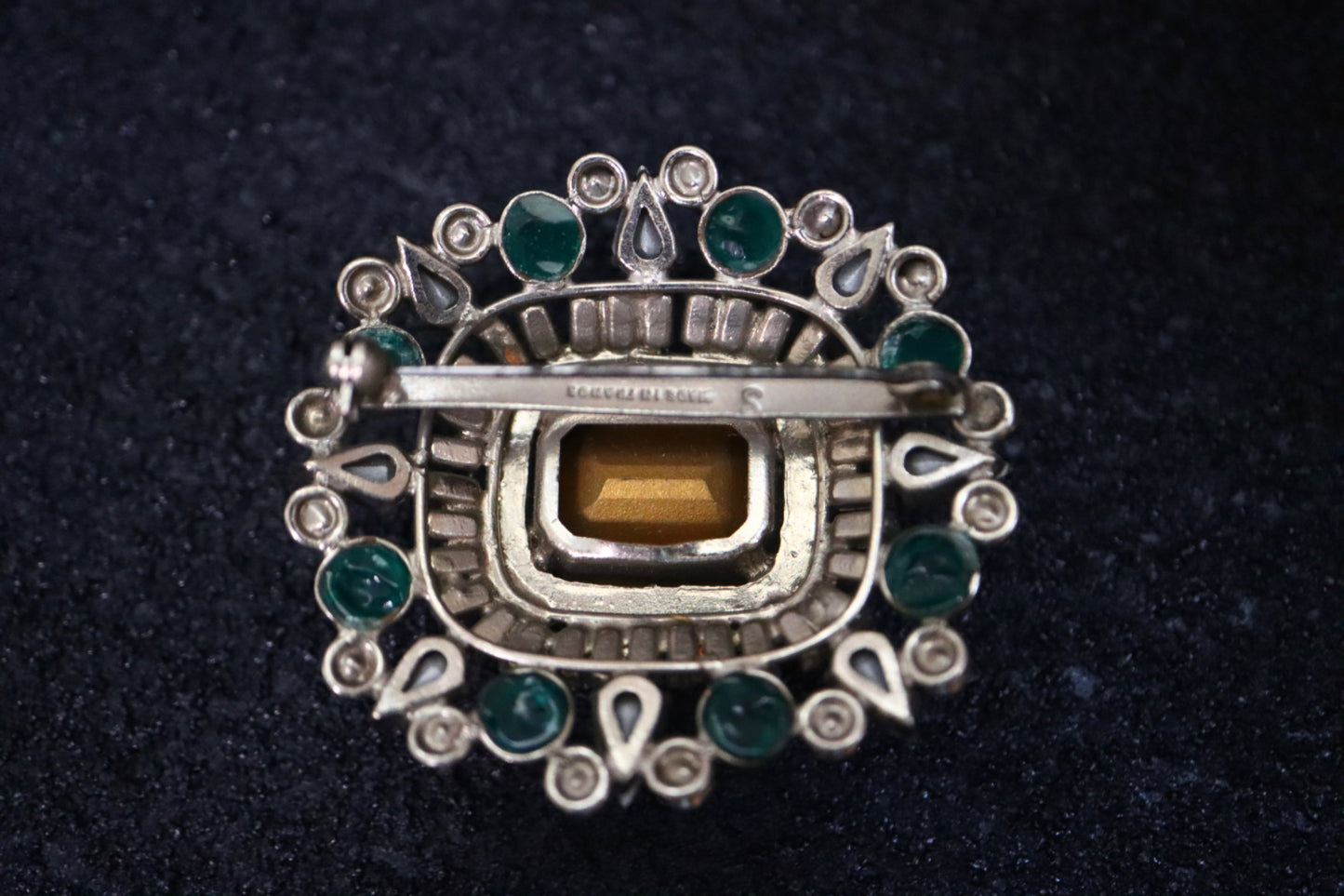 Vintage French Gripoix cabochon emerald colour rhinestone brooch