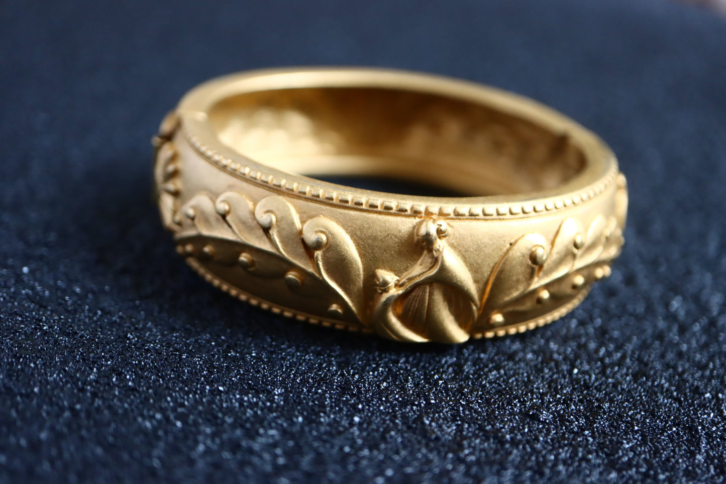 Vintage Lanvin gold-tone carving Logo leaf perfume cuff bracelet