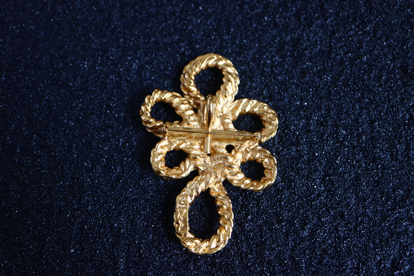 Vintage YSL Chinoiserie Gold-tone Knot Swirl Twist Brooch Pendant